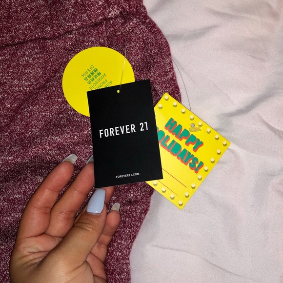 TWO SWEATPANTS FROM THE HOLIDAY COLLECTION - Picture 3 of 8